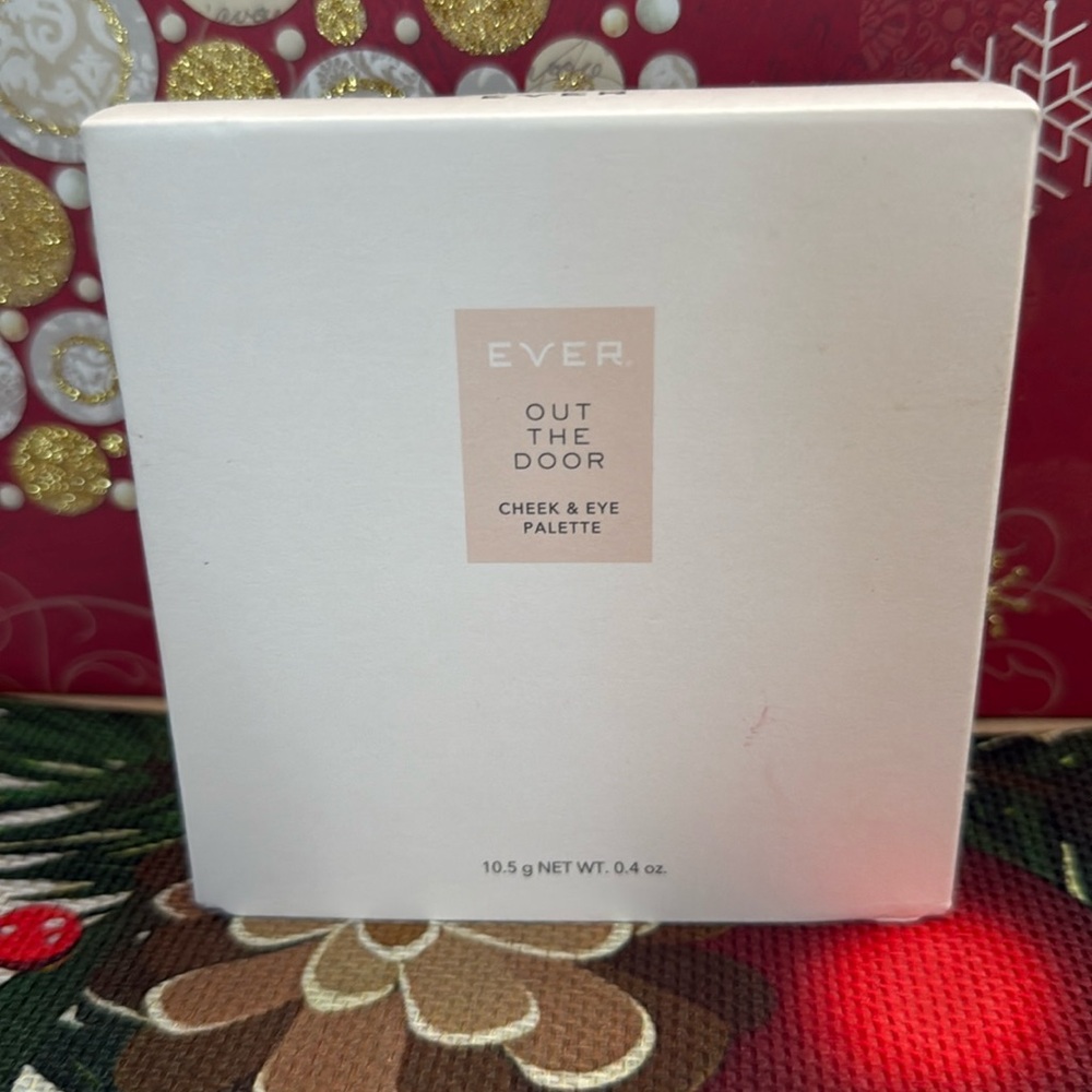 Ever Out the Door Cheek & Eye Pallet